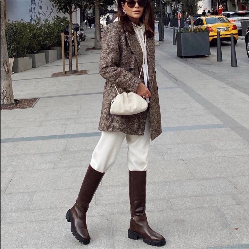 Zara Brown Knee-High Chunky Sole Leather Boots - Picture 7 of 17